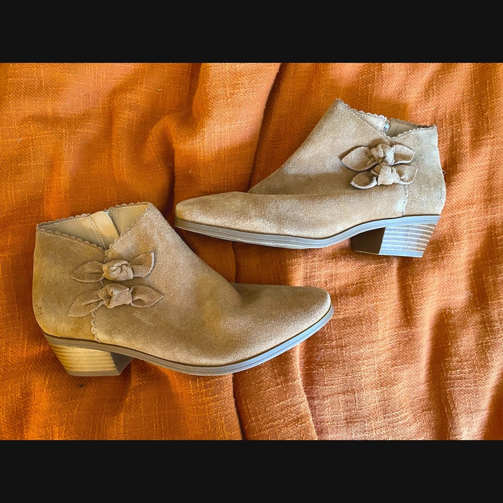 Jack Rogers booties